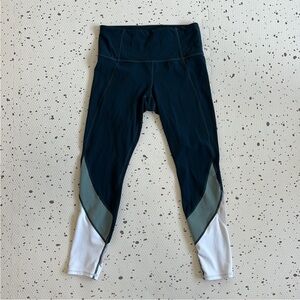 💘 ATHLETA - BLUE, GREEN & WHITE COLORBLOCK MESH LEGGINGS